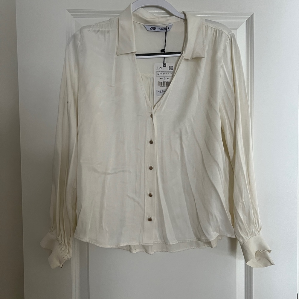 Zara Women's Ivory Button-Up Blouse